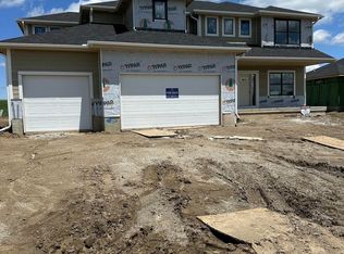 3818 Prairie Breeze Rd, Lincoln, NE 68516