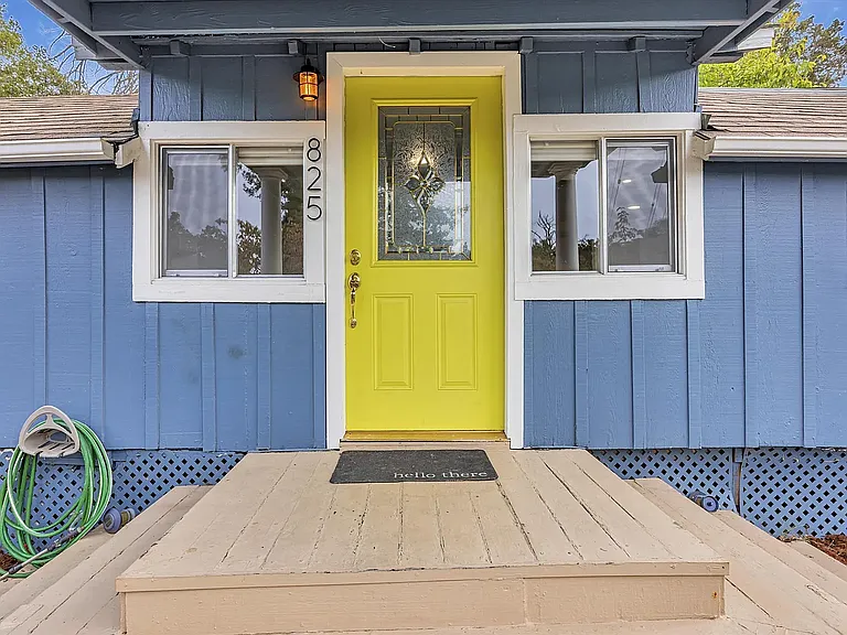 825 Golf Club Cir — Photo 2