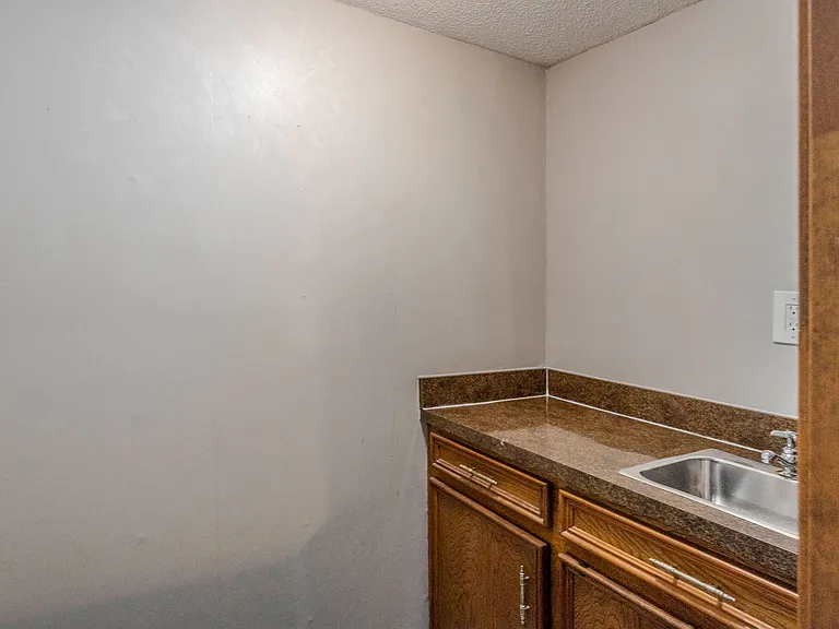 337 Woodbrook Dr — Photo 12