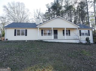 370 Ridgeview Dr, Auburn, GA 30011
