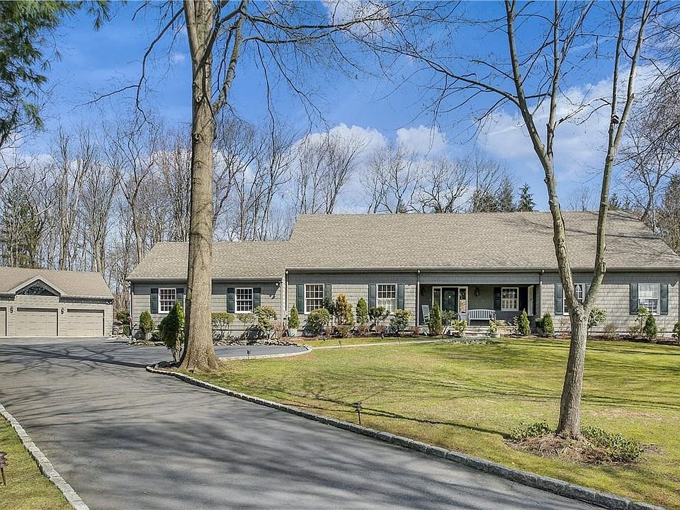 1st image of 25 Fenbrook Drive
