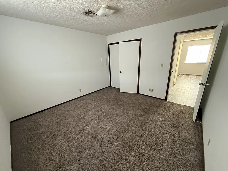 Serenity Ridge Apartments — Photo 11