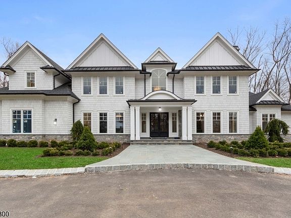 3rd image of 104 Chestnut Ridge Rd