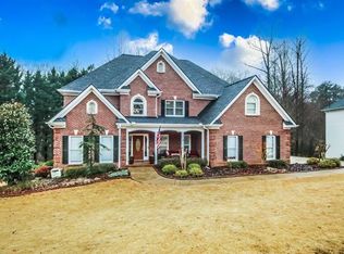 5049 Woodfall Dr, Lilburn, GA 30047