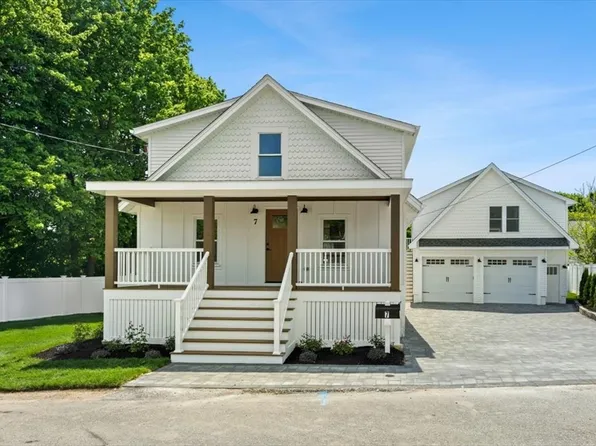 7 Somerville Ave, Braintree, MA 02184