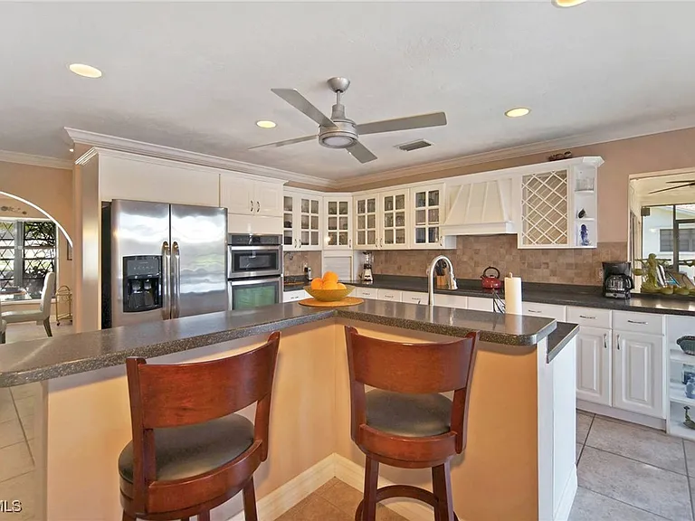 1704 Savona Pkwy — Photo 6