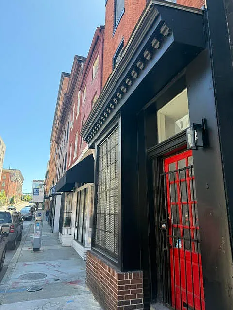 Studio, 700 sqft, $1,000 — Photo 4