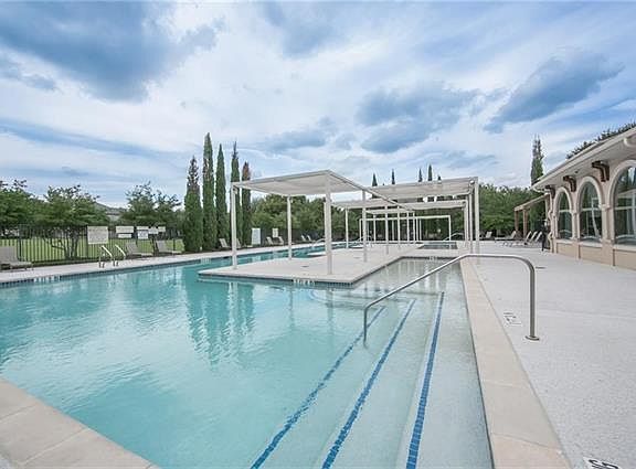 3rd image of 6853 Regello Dr