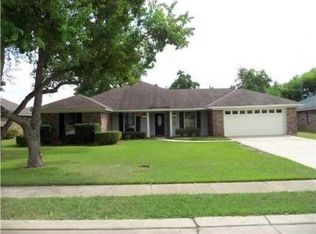 516 Northpark Dr, Bossier City, LA 71111