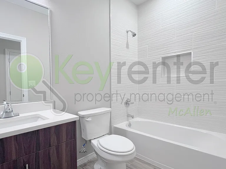 4104 Walnut Ave #4 — Photo 23