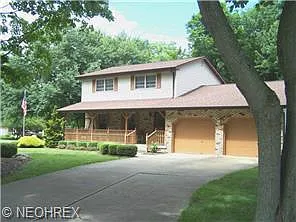 337 Sawmill Dr photo 1
