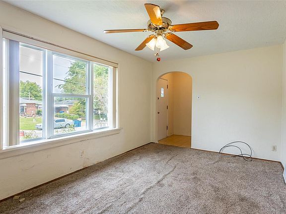 4th image of 706 Avenue H