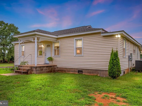 17675 Pepmeier Hill Rd, Woodford, VA 22580