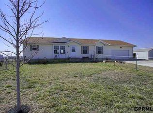 19910 S 174th Plz, Springfield, NE 68059