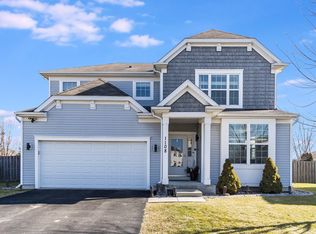 1108 Autumn Trails Ct, Shorewood, IL 60404