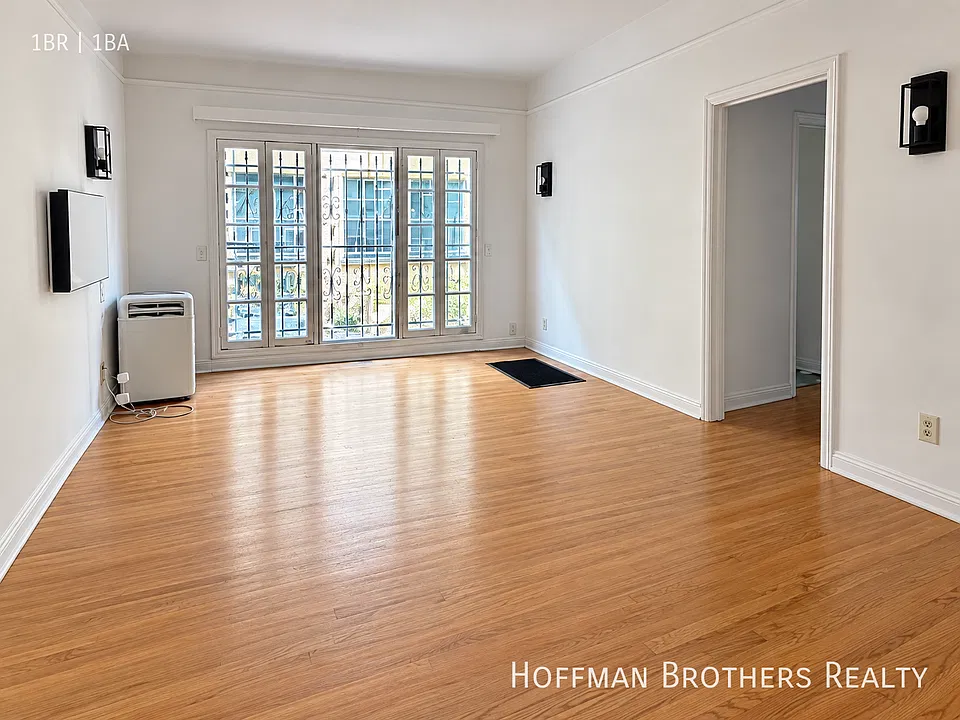 351 N Sierra Bonita Ave #3