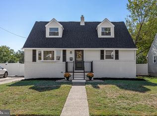 777 Devenney Dr, Bellmawr, NJ 08031