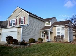 23 Ivy Ct, South Elgin, IL 60177