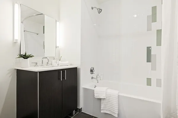 Rented by Greystar | media 2