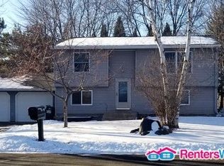 523 10th St N, Hudson, WI 54016