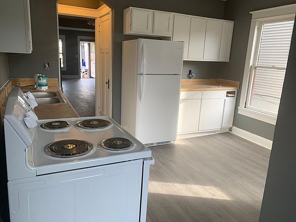 2nd image of 823 Carlisle Ave