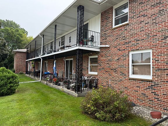 2nd image of 101 Roosevelt Dr #19