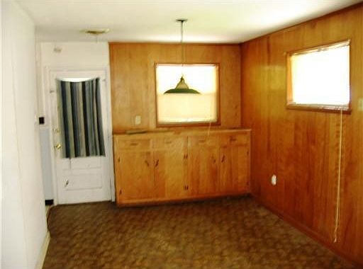 4th image of 619 River Oaks Dr