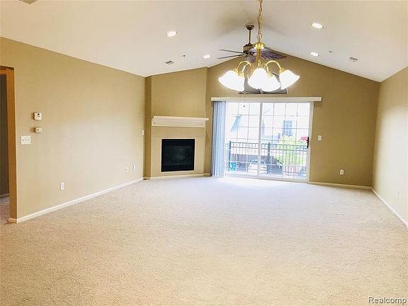 4th image of 15202 Adri Cir #1