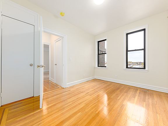 5th image of 32-52 33rd St #D3