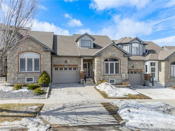 15 Knack Ln, Cambridge, ON N1R 8P7