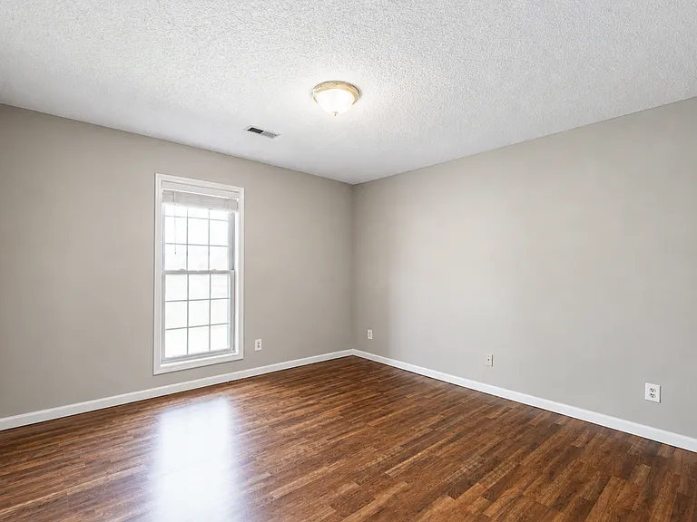 317 Headrickview Dr — Photo 17