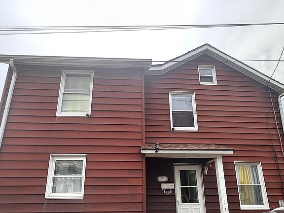 4th image of 18 E Tamarack St