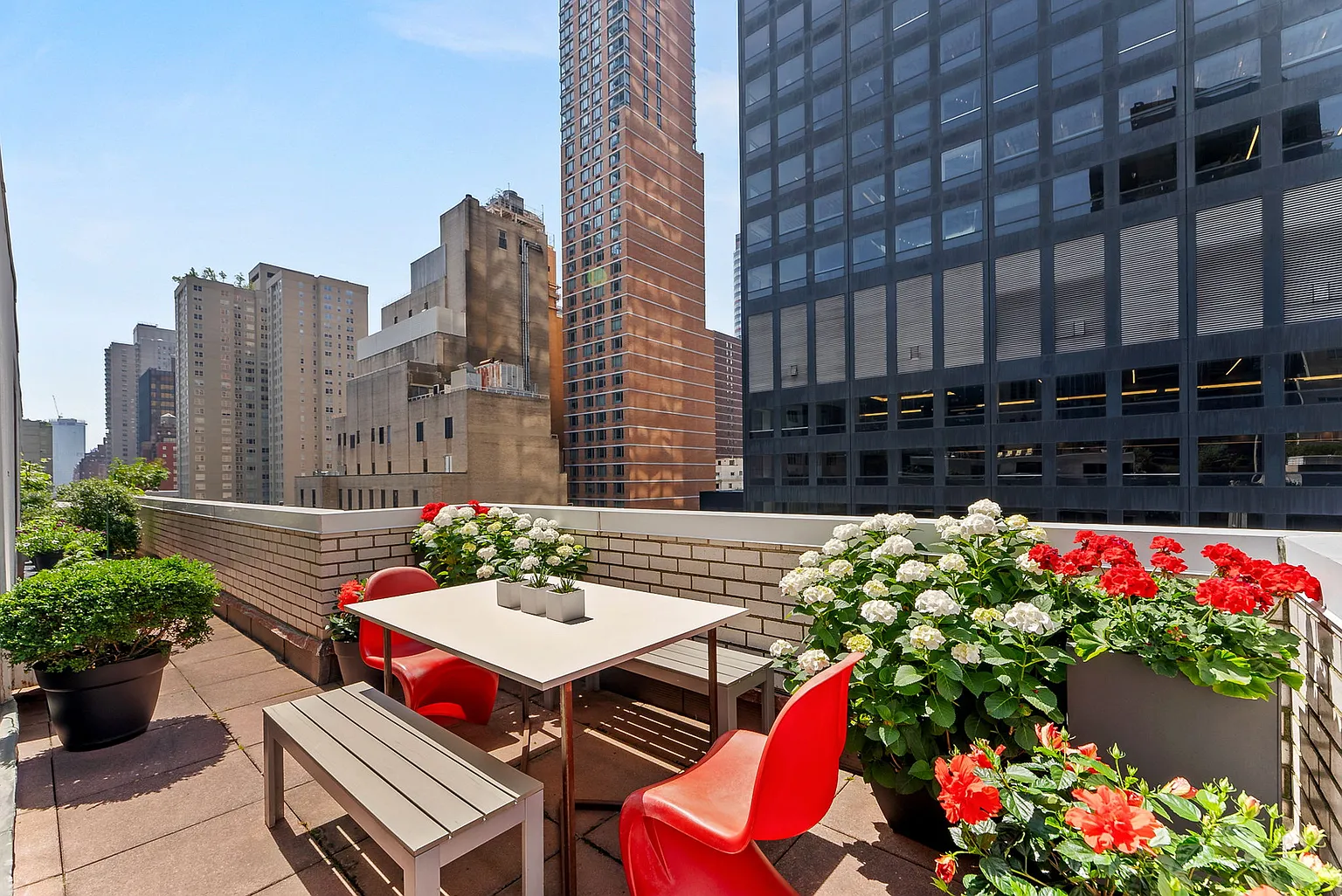 209 E 56th St #Penthouse U photo 1