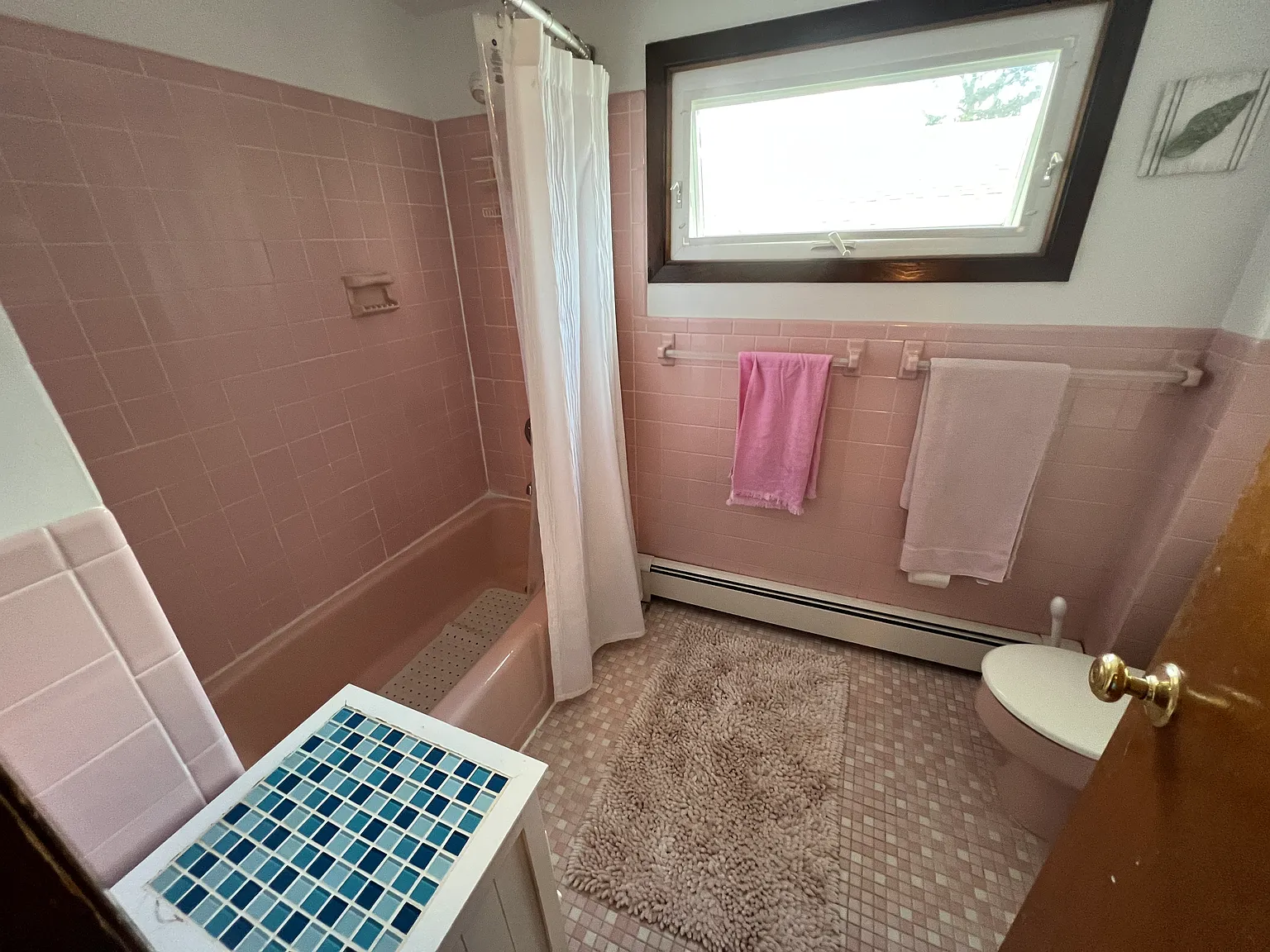4 bed, $3,000 — Photo 2