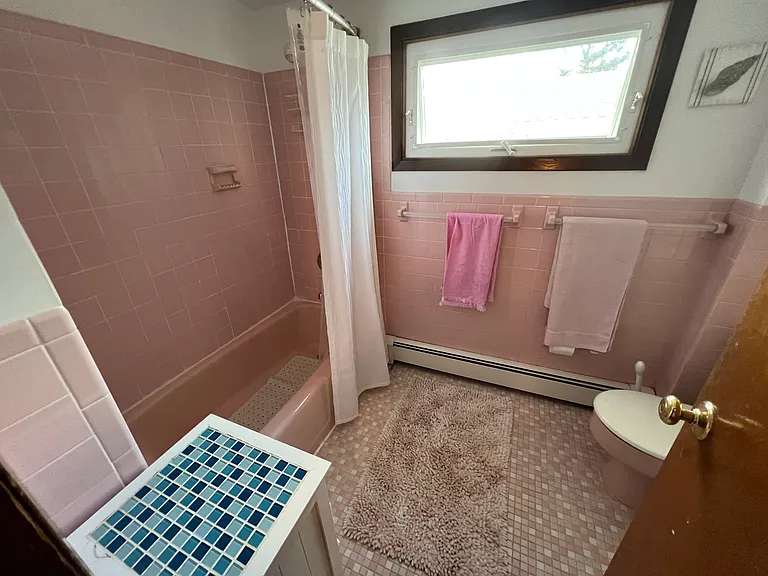 116 Hewlett Ave #1 — Photo 2