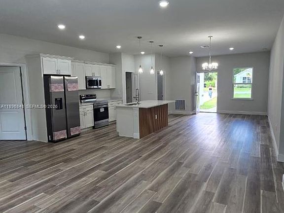 3rd image of 16855 SW 18th Avenue Rd