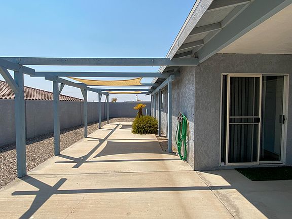 4th image of 3760 Cactus Ridge Dr
