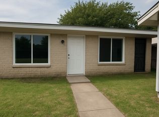 1405 La Fonda Cir, Seagoville, TX 75159