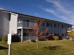 502 Riverwood Dr APT 201, Detroit Lakes, MN 56501