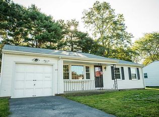 123 Beverly Rd, Riverside, RI 02915
