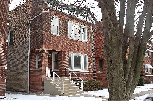 1st image of 1907 S Scoville Ave