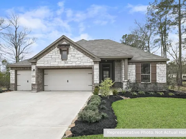 6107 Hazel Lake Dr, Conroe, TX 77303