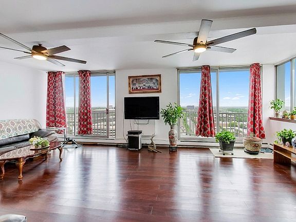 4th image of 40 N Tower Rd APT 16N