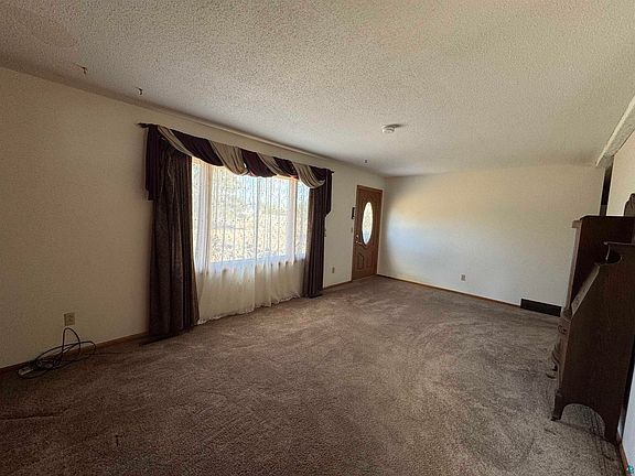 5th image of 29612 Denham Crossing Rd