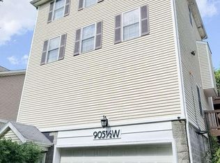 905 1/2 W Riverside Dr, Louisville, KY 40207