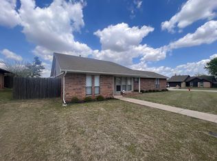 10101 Carnie Cir, Yukon, OK 73099