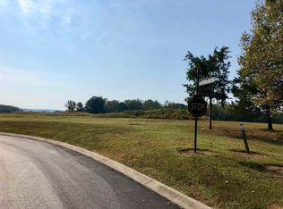 125 Black Bear Cove Rd, Englewood, TN 37329