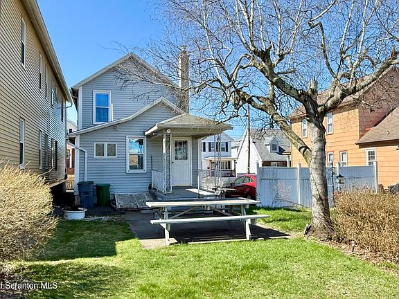 3rd image of 313 Dolph St