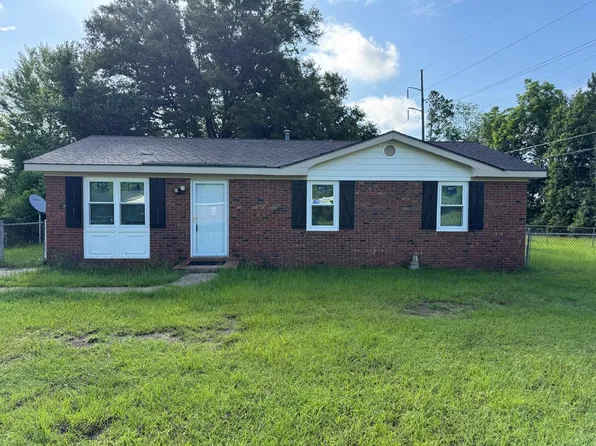 604 Woodhaven Ln, Albany, GA 31705