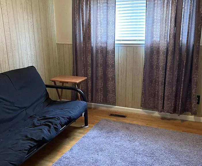 4704 Jackson St — Photo 7